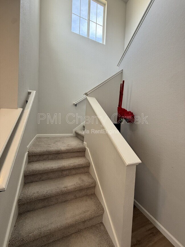 Building Photo - 13887 Deertrack Ln