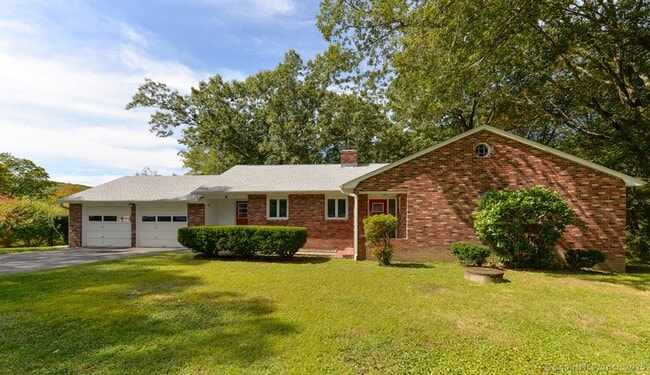 Primary Photo - 62 Candlewood Lake Rd