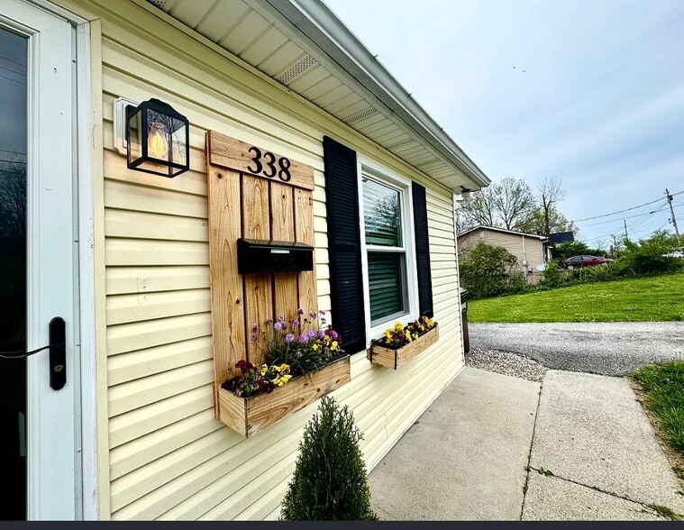 Building Photo - 338 Hill St