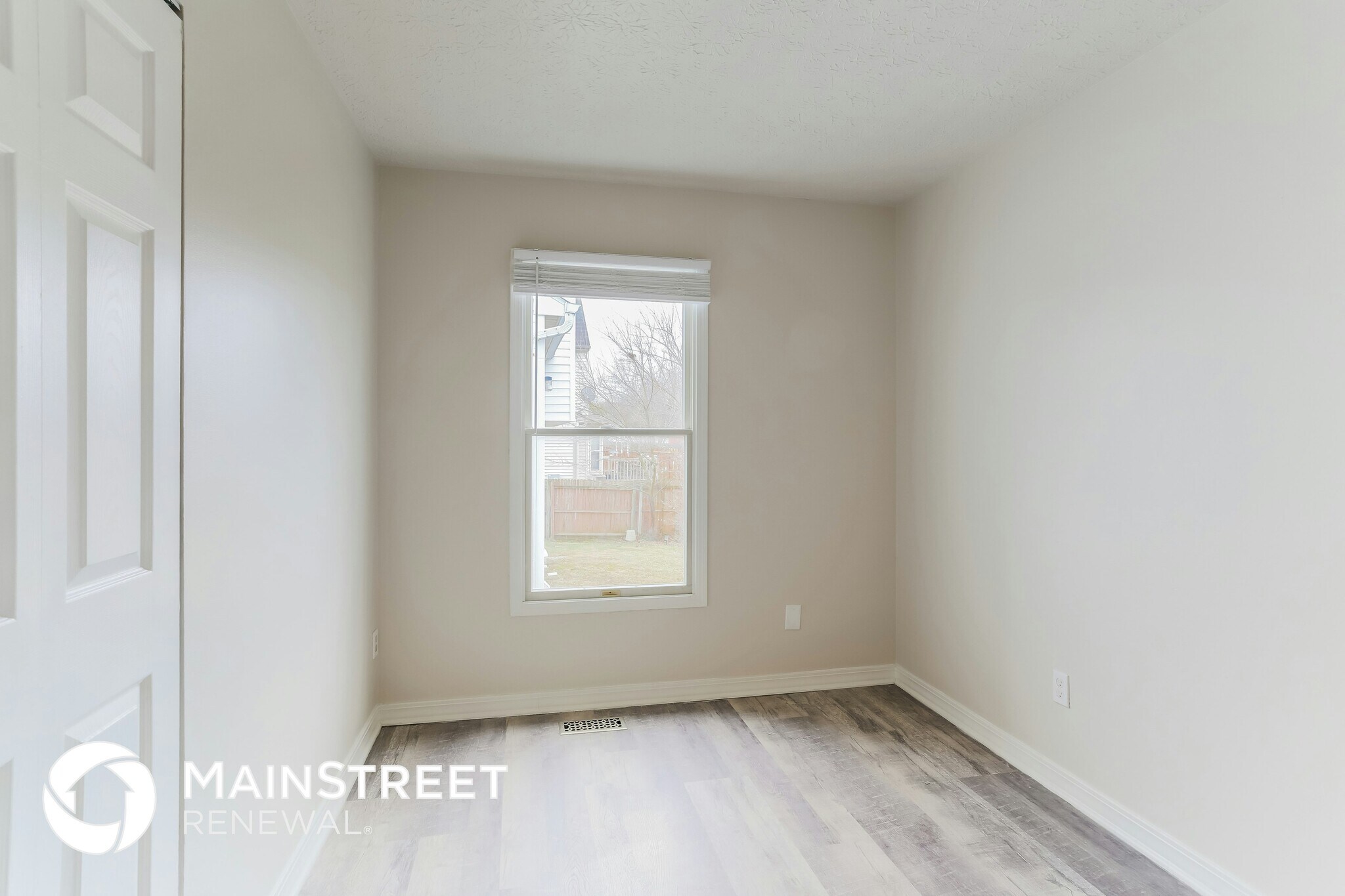 Building Photo - 2117 Brookbank Dr