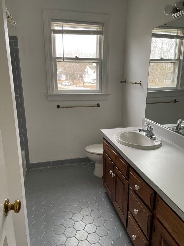 Building Photo - 8800 Colesbury Dr