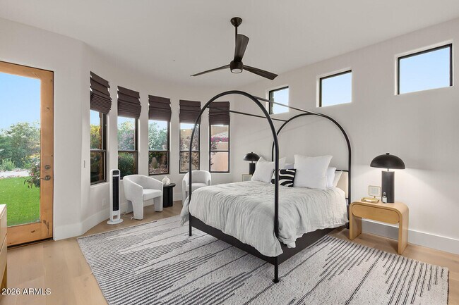 Building Photo - 11861 E Desert Trail Rd