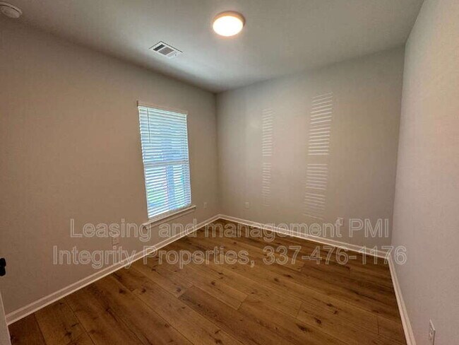 Building Photo - 213 Tatum Ln
