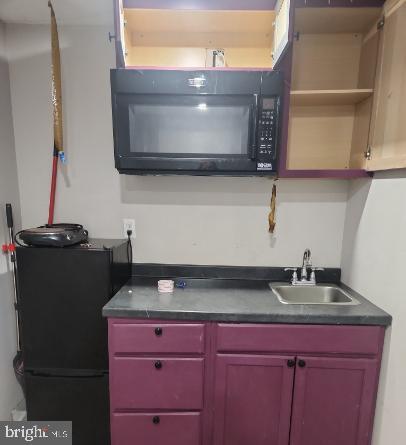 Building Photo - 9349 Valley Rd