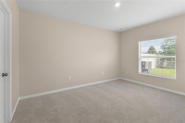 Building Photo - 2871 Parkfield Rd