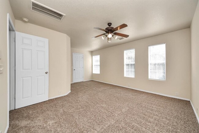 Building Photo - 23859 Pebworth Pl