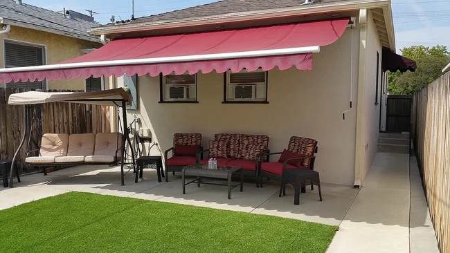 Building Photo - 1310 W Verdugo Ave