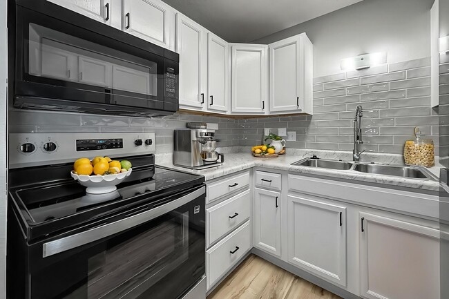 Building Photo - Norwalk Village Estates