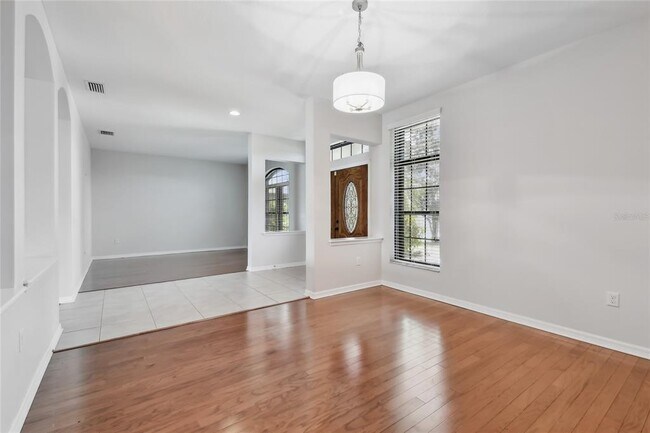 Building Photo - 5303 Moon Shell Dr