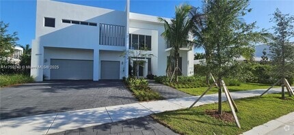 Building Photo - 16644 Botaniko Dr S