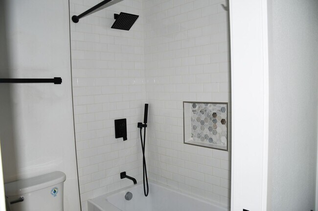 Building Photo - Valencia (994)