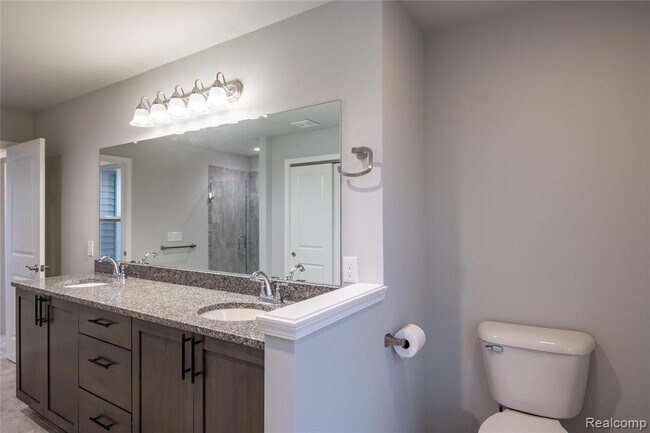 Building Photo - 24180 Liberty Hill Dr