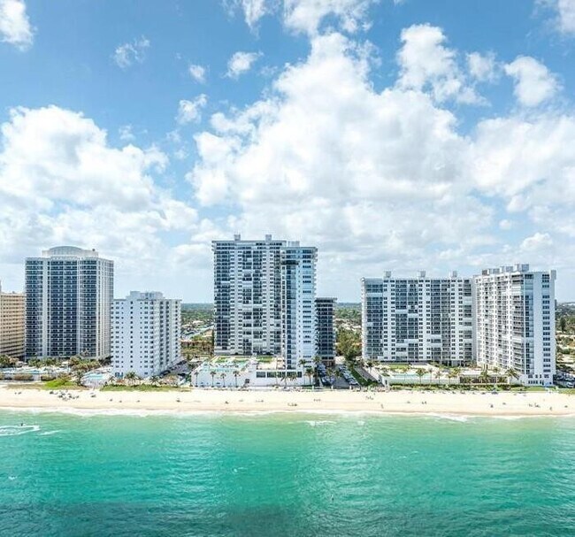 Building Photo - 4280 Galt Ocean Dr