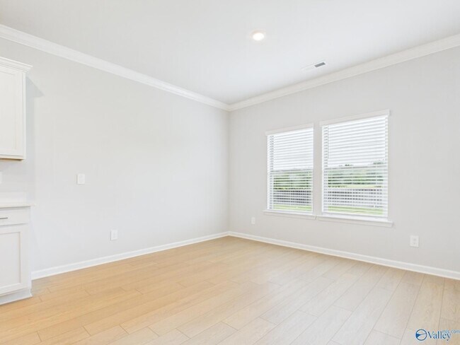 Building Photo - 18072 Longleaf Dr