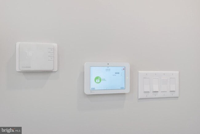 Building Photo - 2530 N Howard St