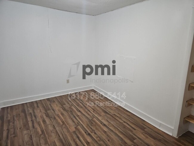 Building Photo - 835 S Old US Hwy 31