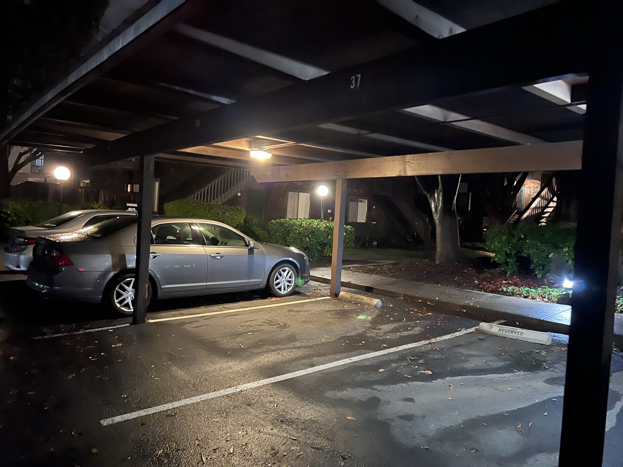 Night Lights: Parking - 1177 Honey Trl