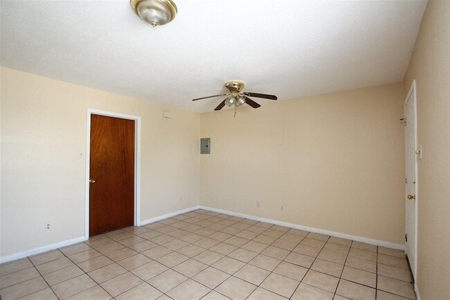 Building Photo - 103 Mims Ave