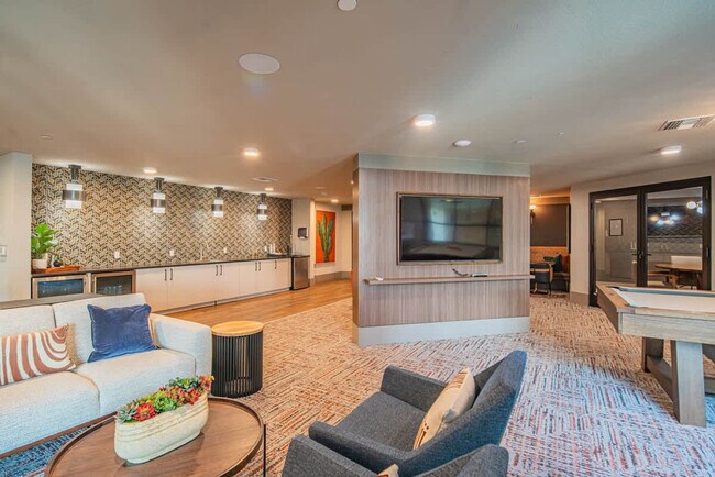 Building Photo - 15501 N Dial Blvd