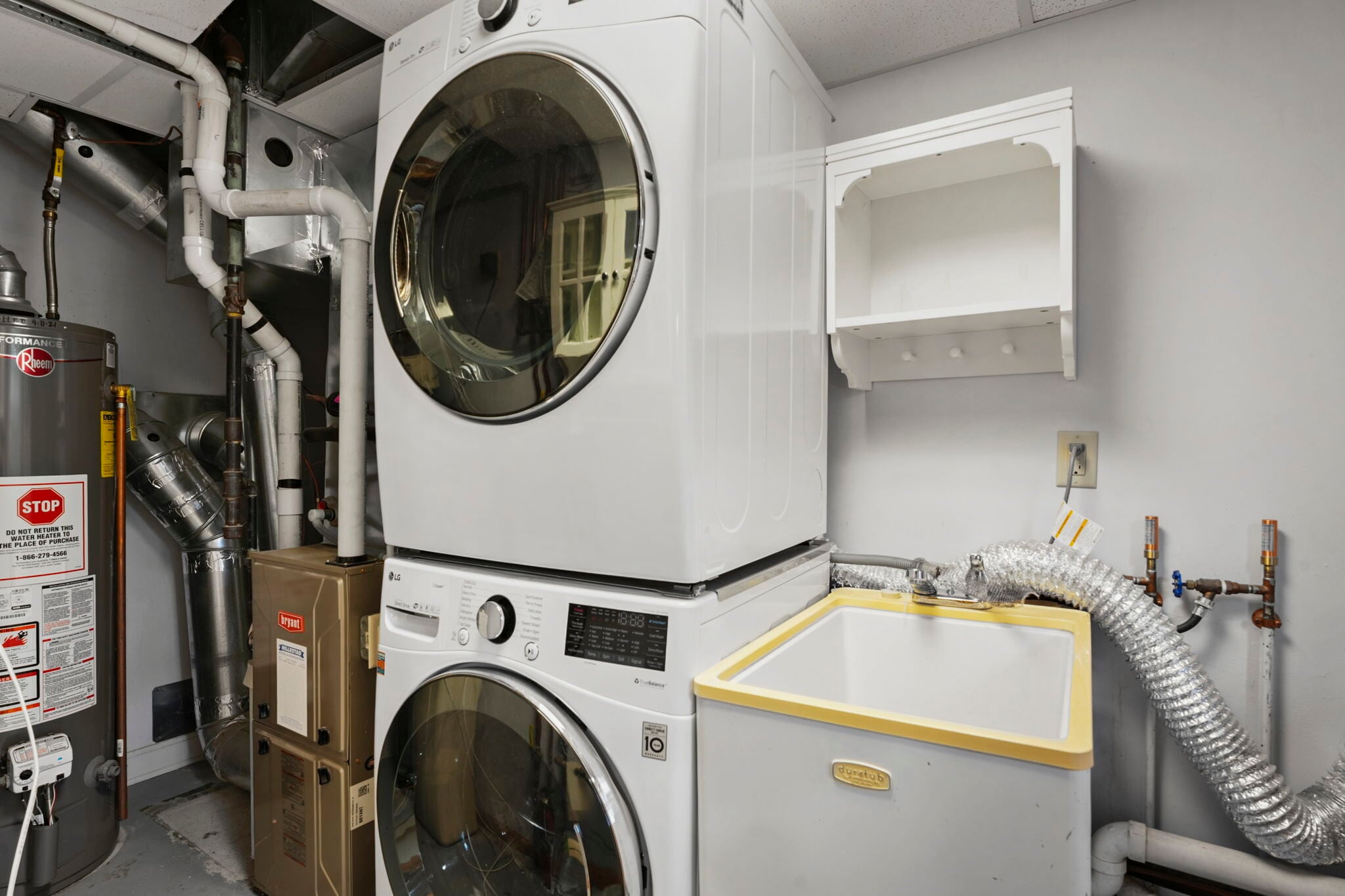LG Washer/Dryer - 3633 Gregory St