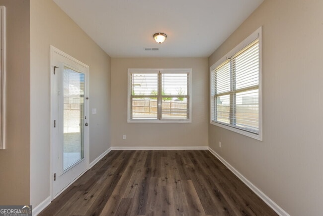 Building Photo - 3667 Shale Ln SE
