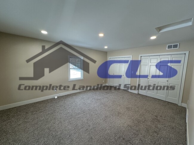 Building Photo - 2608 S 11th St