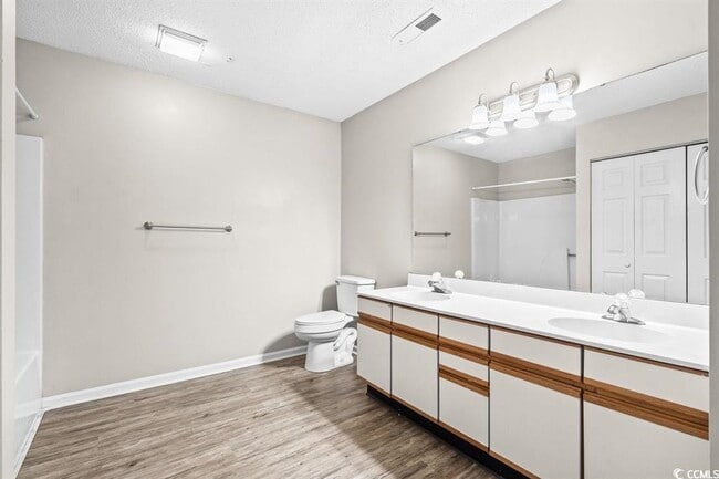 Building Photo - 6536 Valene Ct