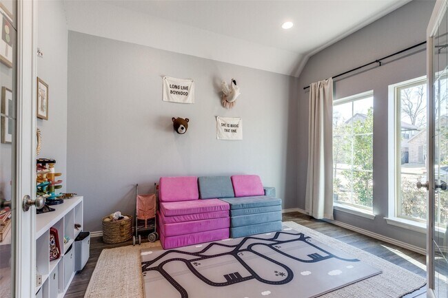 Building Photo - 226 N Bearkat Ct