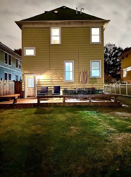 Building Photo - 512 Park Ave