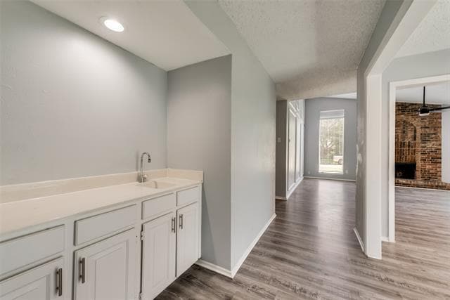Building Photo - 2814 Meadow Park Dr