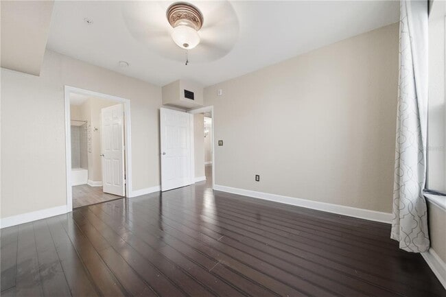 Building Photo - 204 E South St