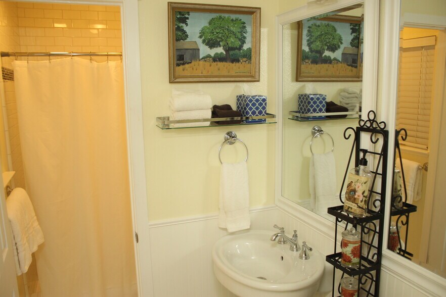 Building Photo - 339 Pollard Way