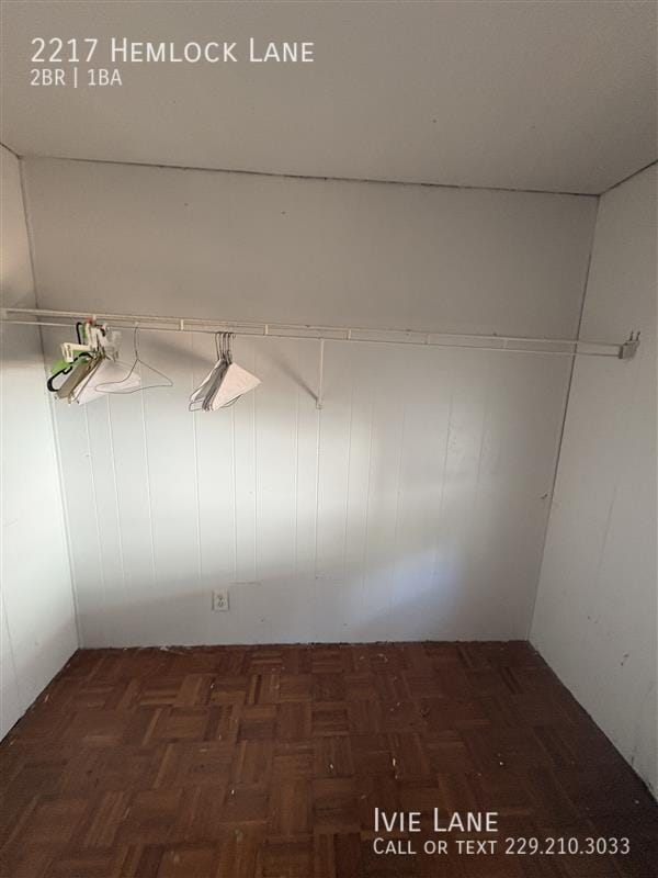 Building Photo - 2217 Hemlock Ln