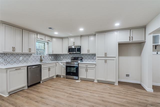 Building Photo - 308 Allenwood Dr