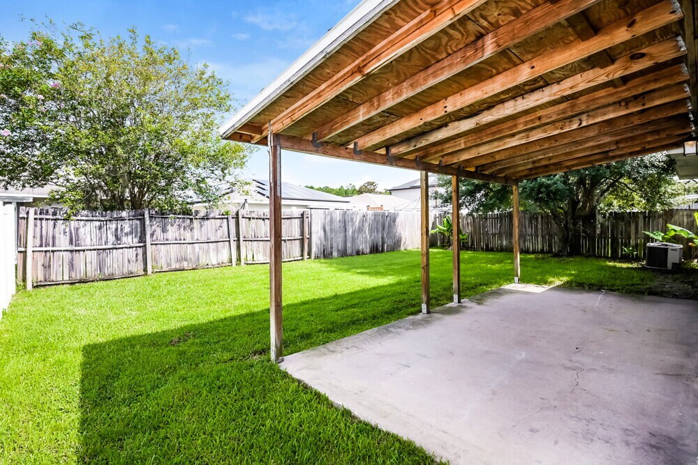 Building Photo - 16844 Cornerwood Dr