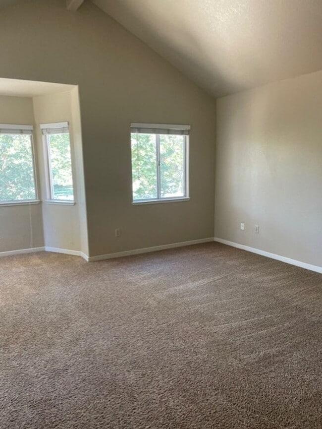 Building Photo - Tracy Home  Available for Rent