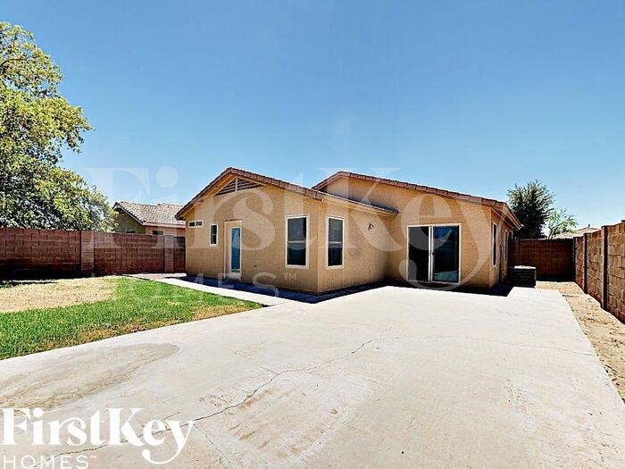 Building Photo - 2050 W Hayden Peak Dr