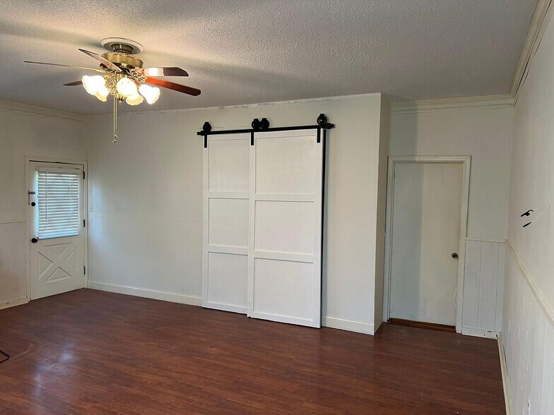 Building Photo - 8002 Shereton Rd SW