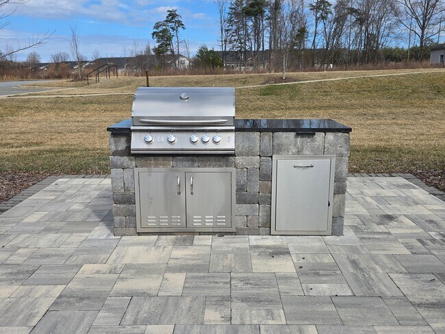 Building Photo - 1816 Pheasant Trce Cir