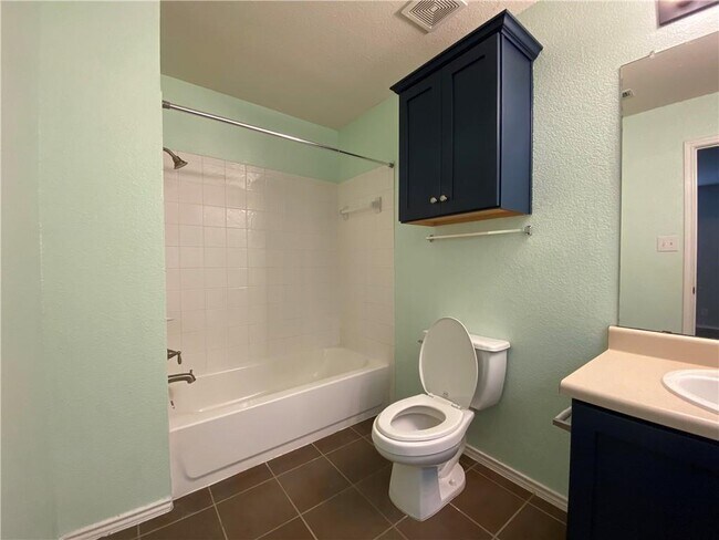 Building Photo - 600 Gabriel Mills Dr