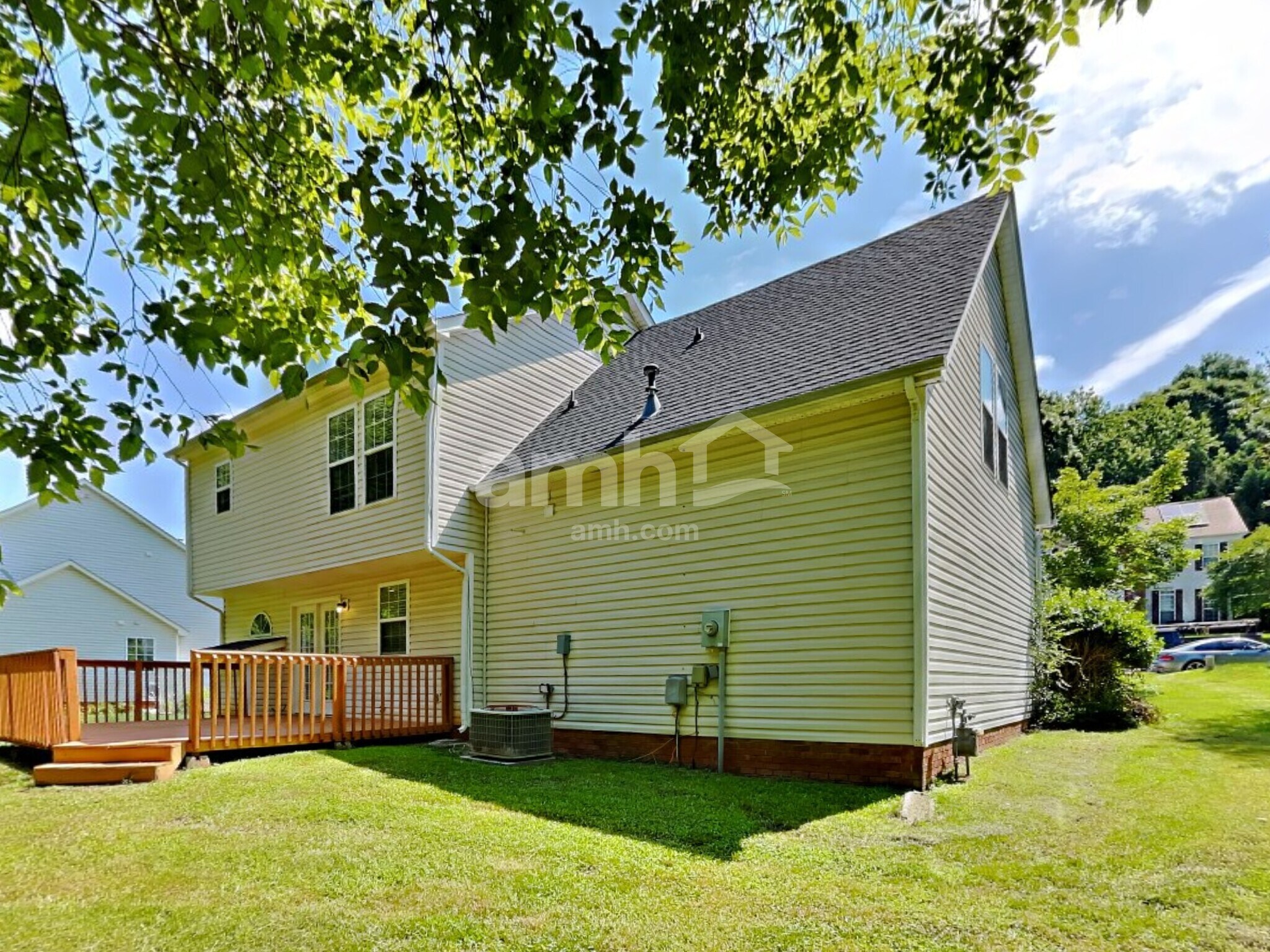 Building Photo - 15010 Ashlight Dr
