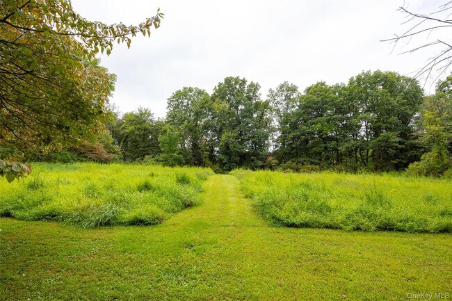 Building Photo - 2829 NY-9G