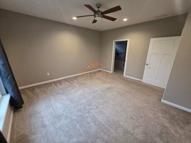 Building Photo - Absolute STUNNER on Lafayette's Desirable South Side