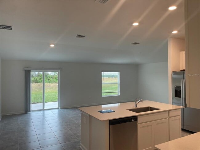 Building Photo - 612 Daring Dr