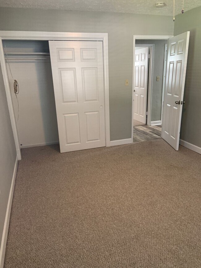 Building Photo - One level living! 3 bed 1 bath rancher in Glen Burnie.