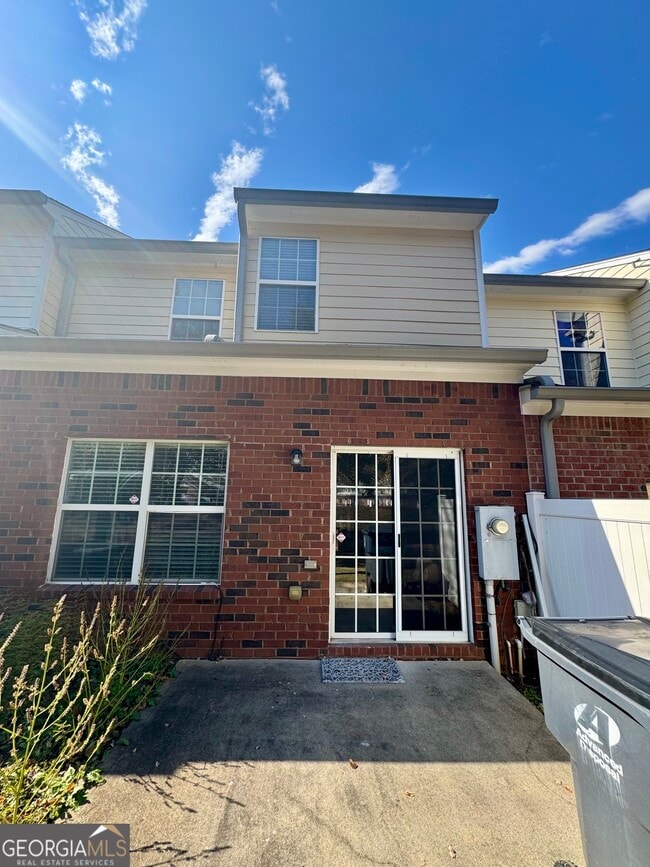 Building Photo - 3871 Pleasant Oaks Dr