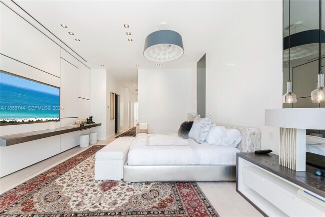 Building Photo - 3916 Island Estates Dr