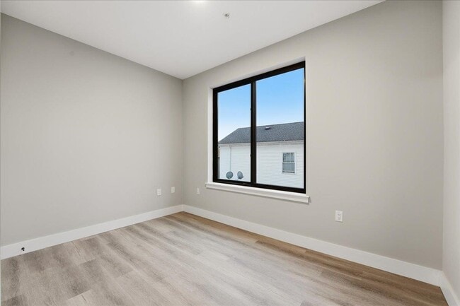 Building Photo - 3516 John F. Kennedy Blvd