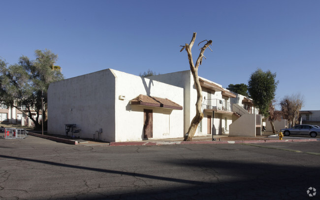 Highland Park - Buenas on 27th