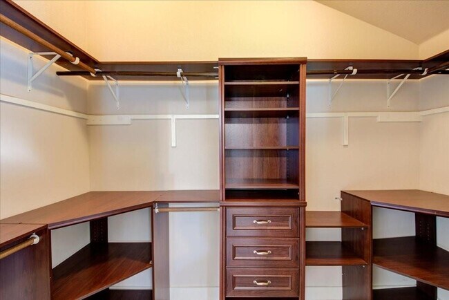 Building Photo - 12212 Tawny Farms Rd